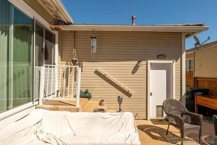 1126 Cottontail Rd, Vista, California 92081