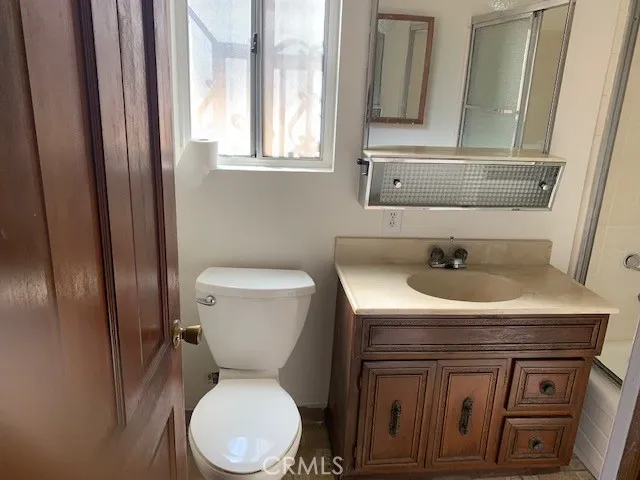Apt. A - Hall bathroom