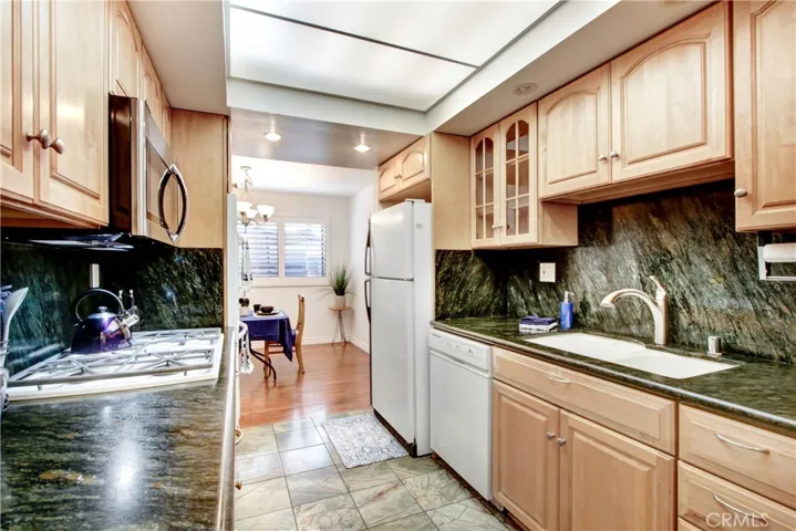 21333 Lassen Street 3a, Chatsworth, California 91311
