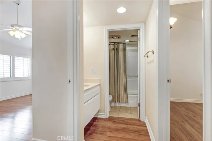 21333 Lassen Street 3a, Chatsworth, California 91311