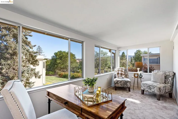 2009 Golden Rain Road 3, Walnut Creek, California 94595-1921