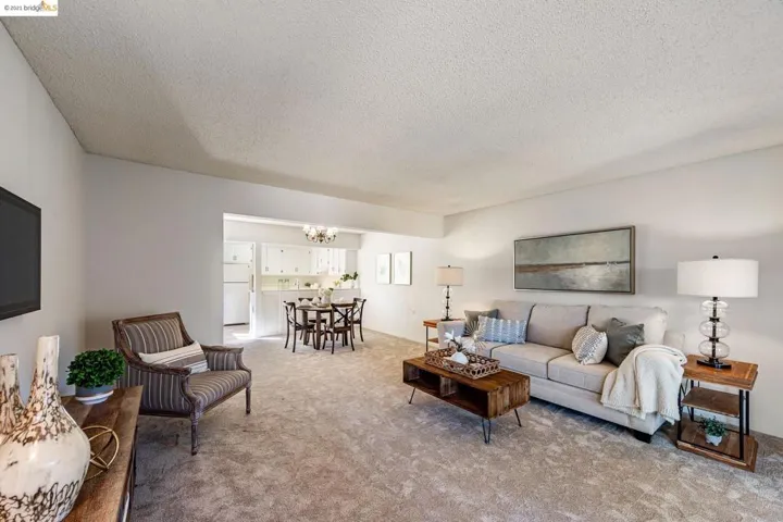 2009 Golden Rain Road 3, Walnut Creek, California 94595-1921