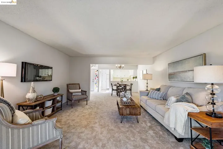 2009 Golden Rain Road 3, Walnut Creek, California 94595-1921