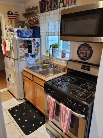 25064 Boa Drive, Crestline, California 92325