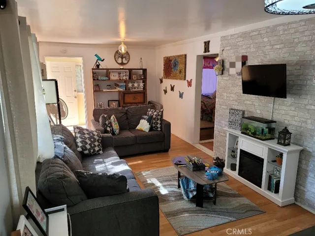 25064 Boa Drive, Crestline, California 92325
