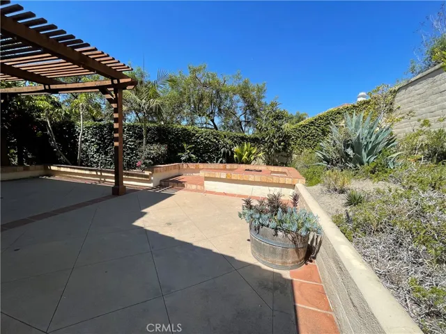 Entertainer's Backyard