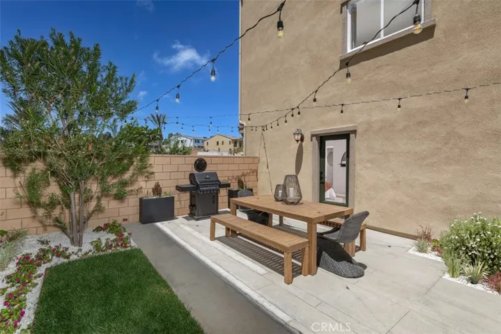 Model home side yard used for representational purposes only.