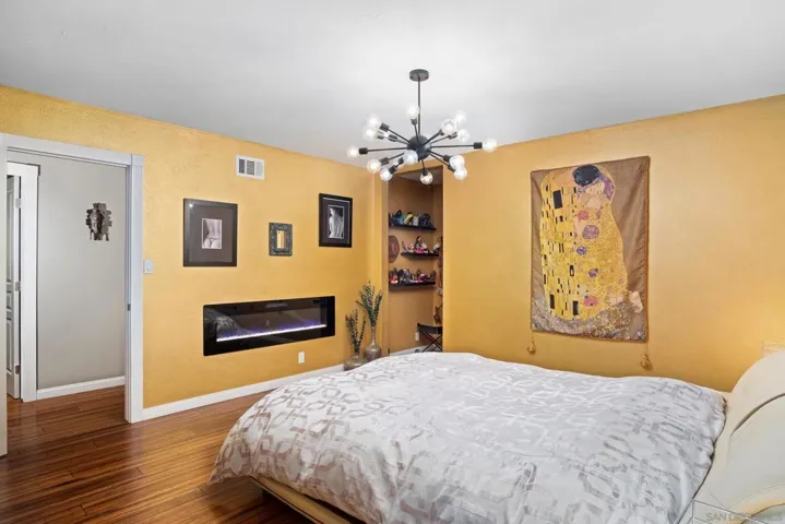 925 Kittiwake Lane, Chula Vista, California 91911