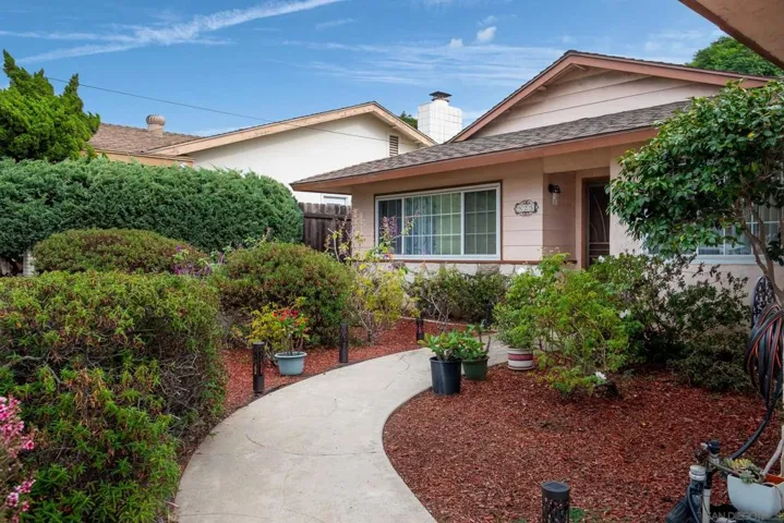 925 Kittiwake Lane, Chula Vista, California 91911