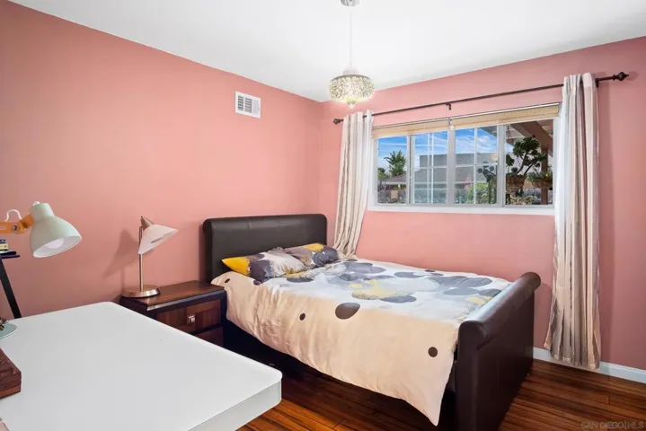 925 Kittiwake Lane, Chula Vista, California 91911
