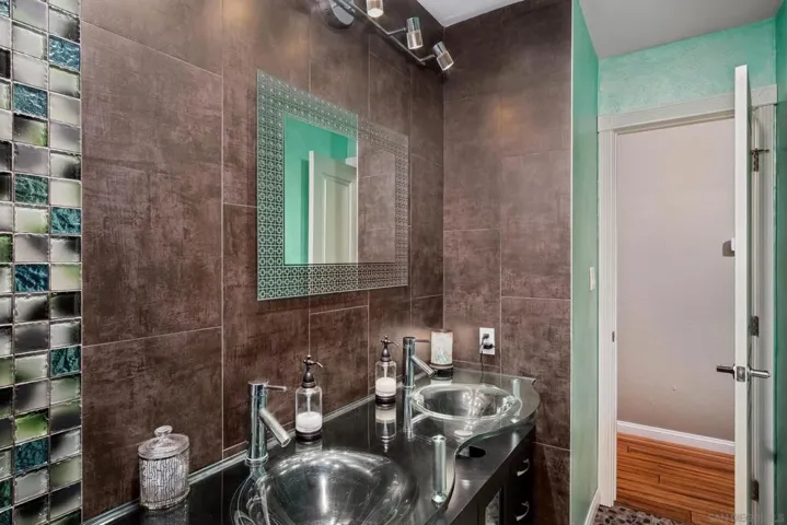 925 Kittiwake Lane, Chula Vista, California 91911