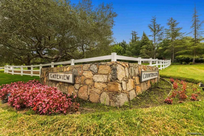 8 Saddle Creek Rd, Fallbrook, California 92028