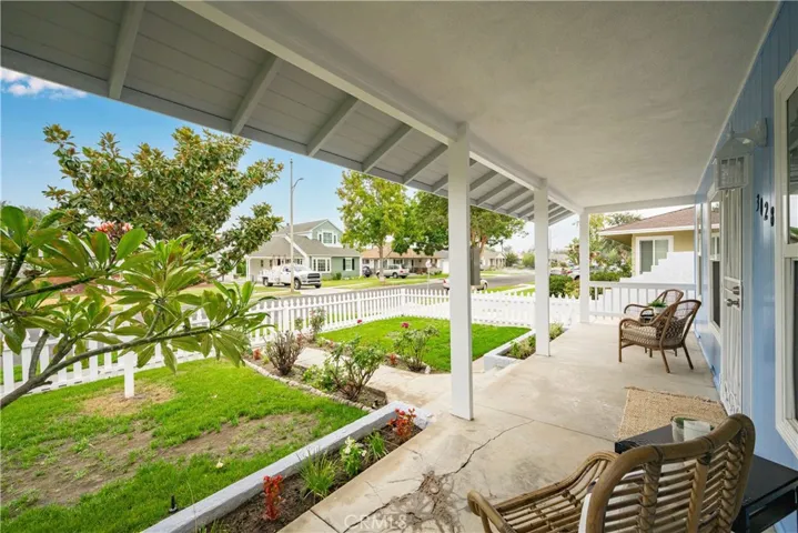 3028 N Greenbrier Road, Long Beach, California 90808