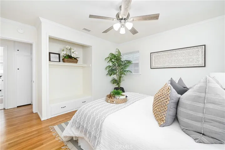 3028 N Greenbrier Road, Long Beach, California 90808