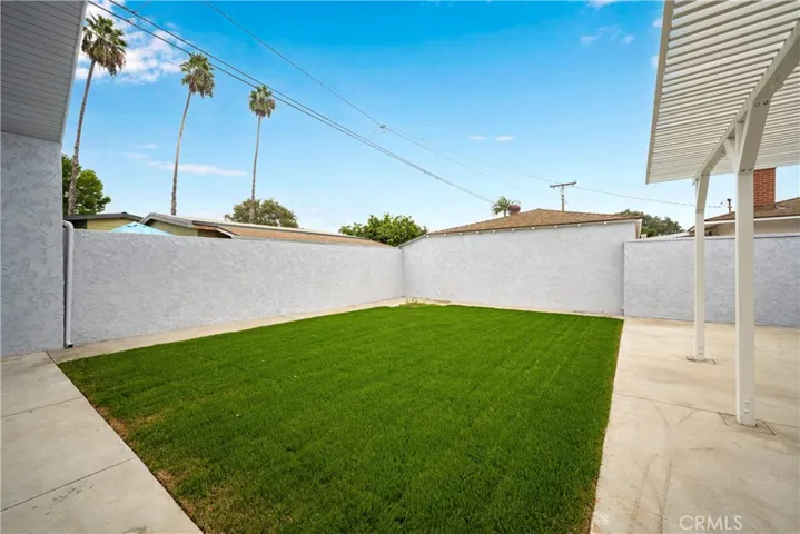 3028 N Greenbrier Road, Long Beach, California 90808