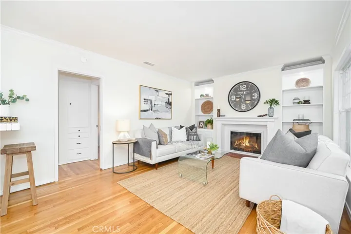 3028 N Greenbrier Road, Long Beach, California 90808