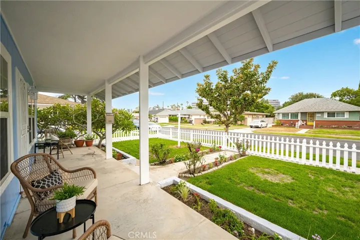 3028 N Greenbrier Road, Long Beach, California 90808