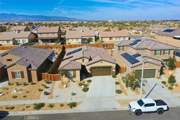 Lovely neighborhood with curbs & gutters