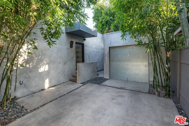 739 Westmount Drive, West Hollywood, California 90069