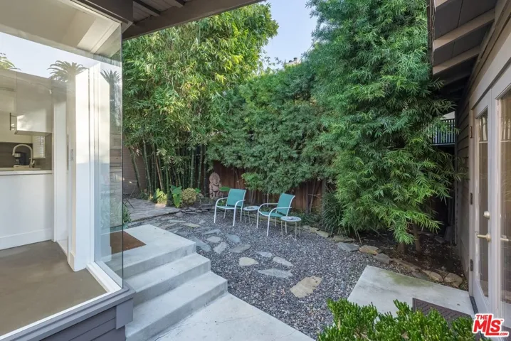 739 Westmount Drive, West Hollywood, California 90069