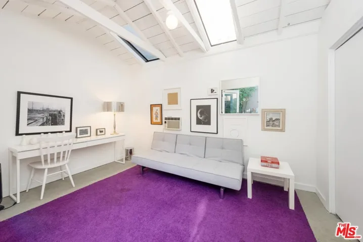 739 Westmount Drive, West Hollywood, California 90069