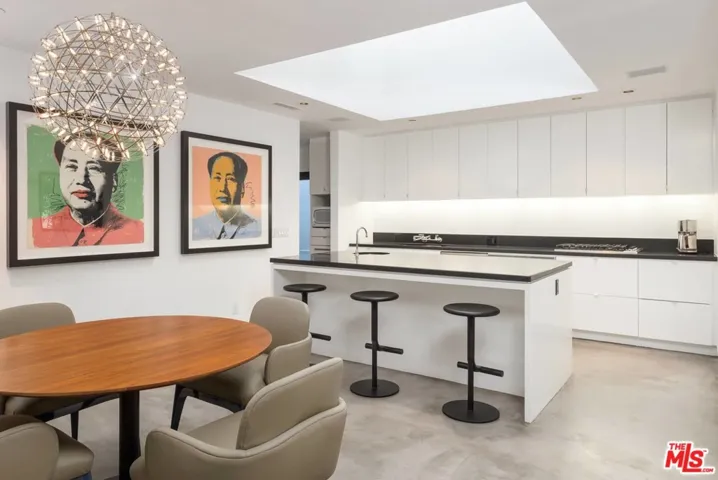 739 Westmount Drive, West Hollywood, California 90069
