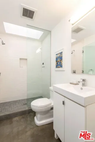 739 Westmount Drive, West Hollywood, California 90069