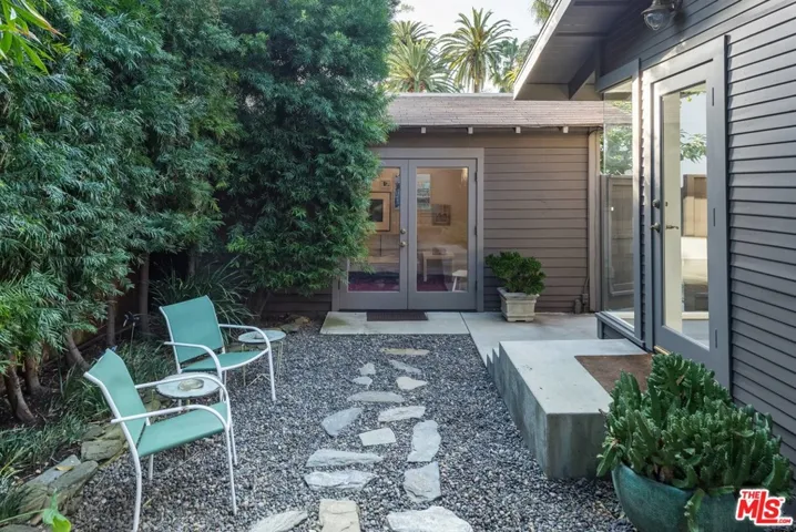 739 Westmount Drive, West Hollywood, California 90069