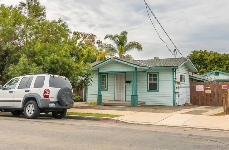 OFF STREET Parking for cottage on the right side. Tandem spaces.