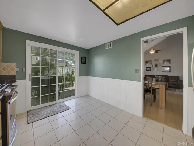 346 Holiday Way, Oceanside, California 92057