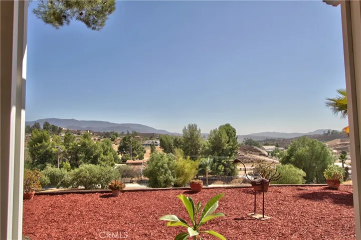 41625 Via Lilia Road, Temecula, California 92592