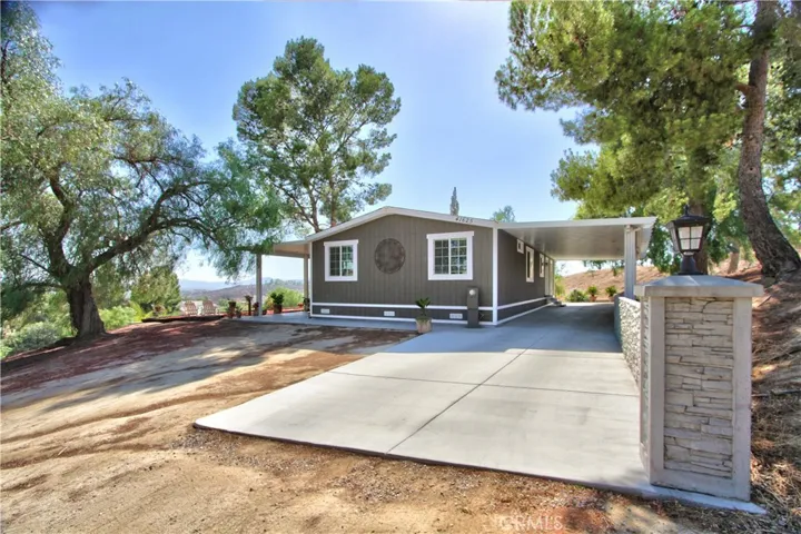 41625 Via Lilia Road, Temecula, California 92592