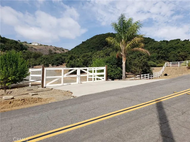 45100 La Cruz Drive, Temecula, California 92590