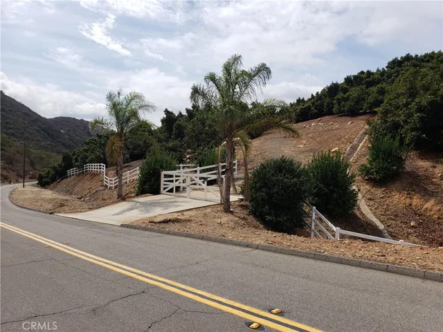 45100 La Cruz Drive, Temecula, California 92590