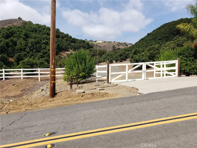 45100 La Cruz Drive, Temecula, California 92590
