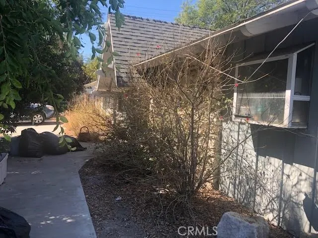 23533 Canzonet Street, Woodland Hills, California 91367