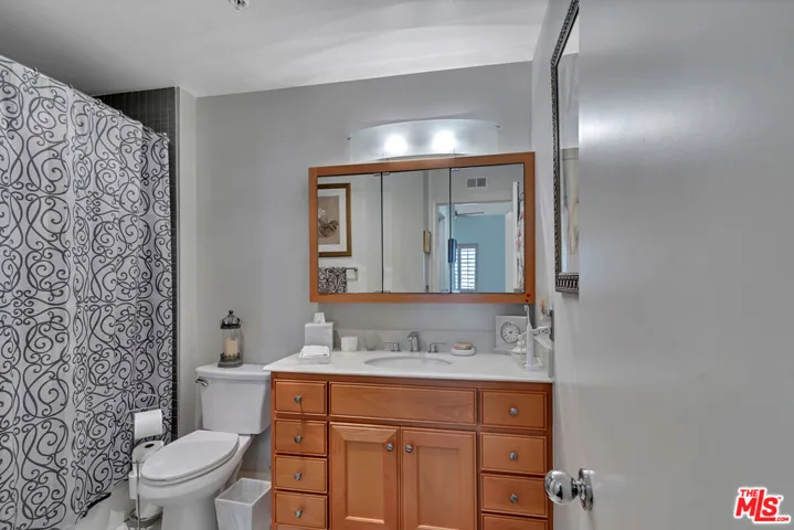 3561 Clarington Avenue 107, Los Angeles, California 90034
