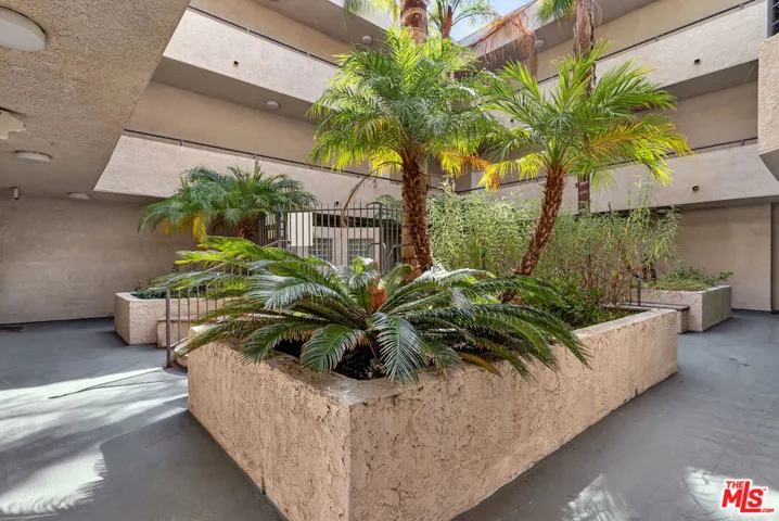 3561 Clarington Avenue 107, Los Angeles, California 90034