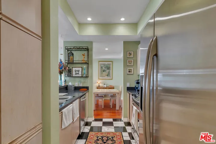 3561 Clarington Avenue 107, Los Angeles, California 90034