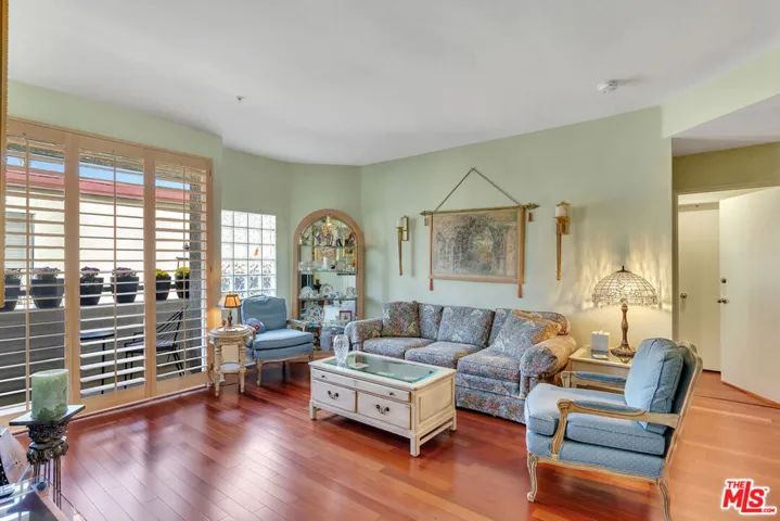 3561 Clarington Avenue 107, Los Angeles, California 90034