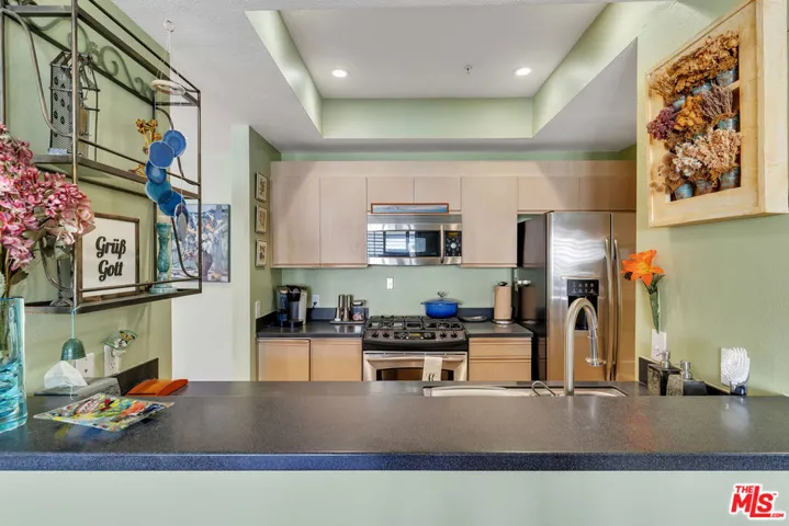 3561 Clarington Avenue 107, Los Angeles, California 90034
