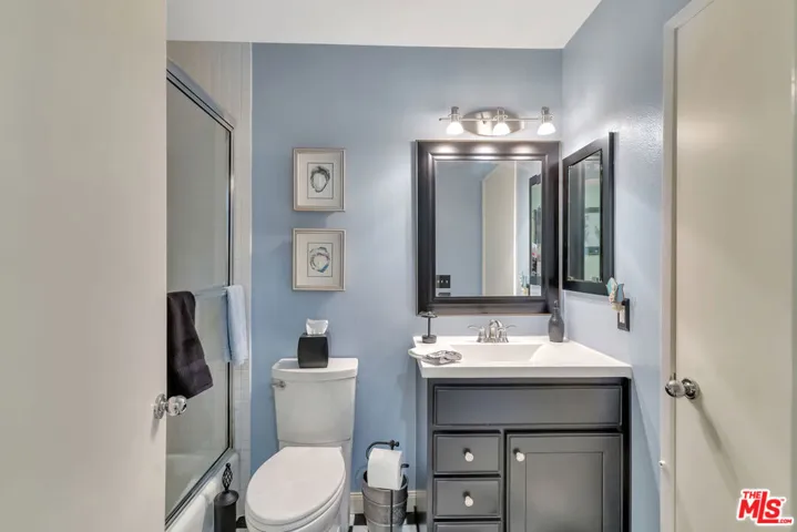 3561 Clarington Avenue 107, Los Angeles, California 90034