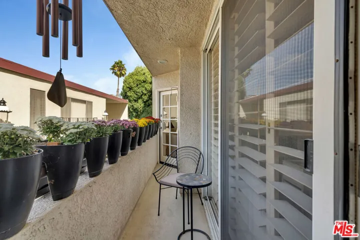 3561 Clarington Avenue 107, Los Angeles, California 90034