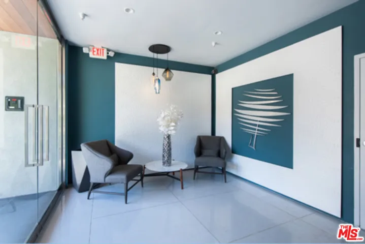 131 S Maple Drive 402, Beverly Hills, California 90212