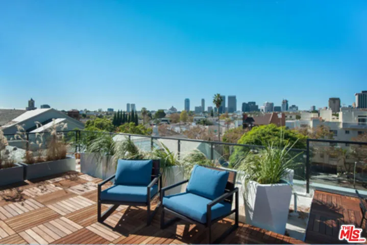 131 S Maple Drive 402, Beverly Hills, California 90212