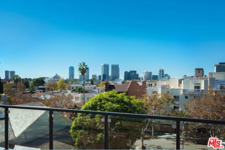 131 S Maple Drive 402, Beverly Hills, California 90212