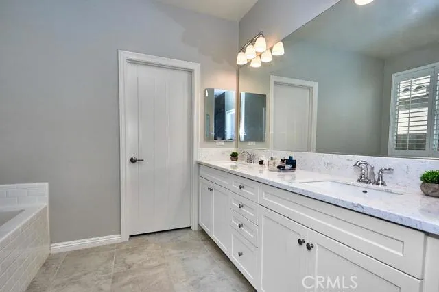 9184 Wild Horse Avenue, Hesperia, California 92344