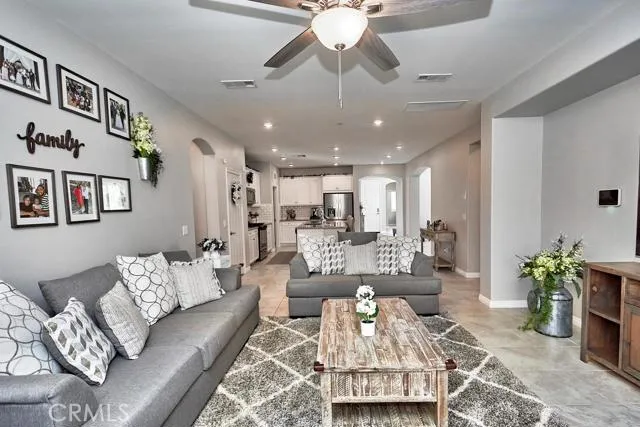 9184 Wild Horse Avenue, Hesperia, California 92344