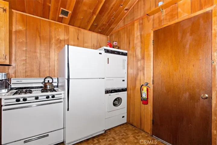 512 Beaumont Lane, Big Bear, California 92314