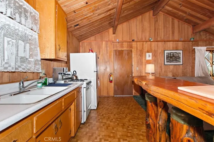 512 Beaumont Lane, Big Bear, California 92314